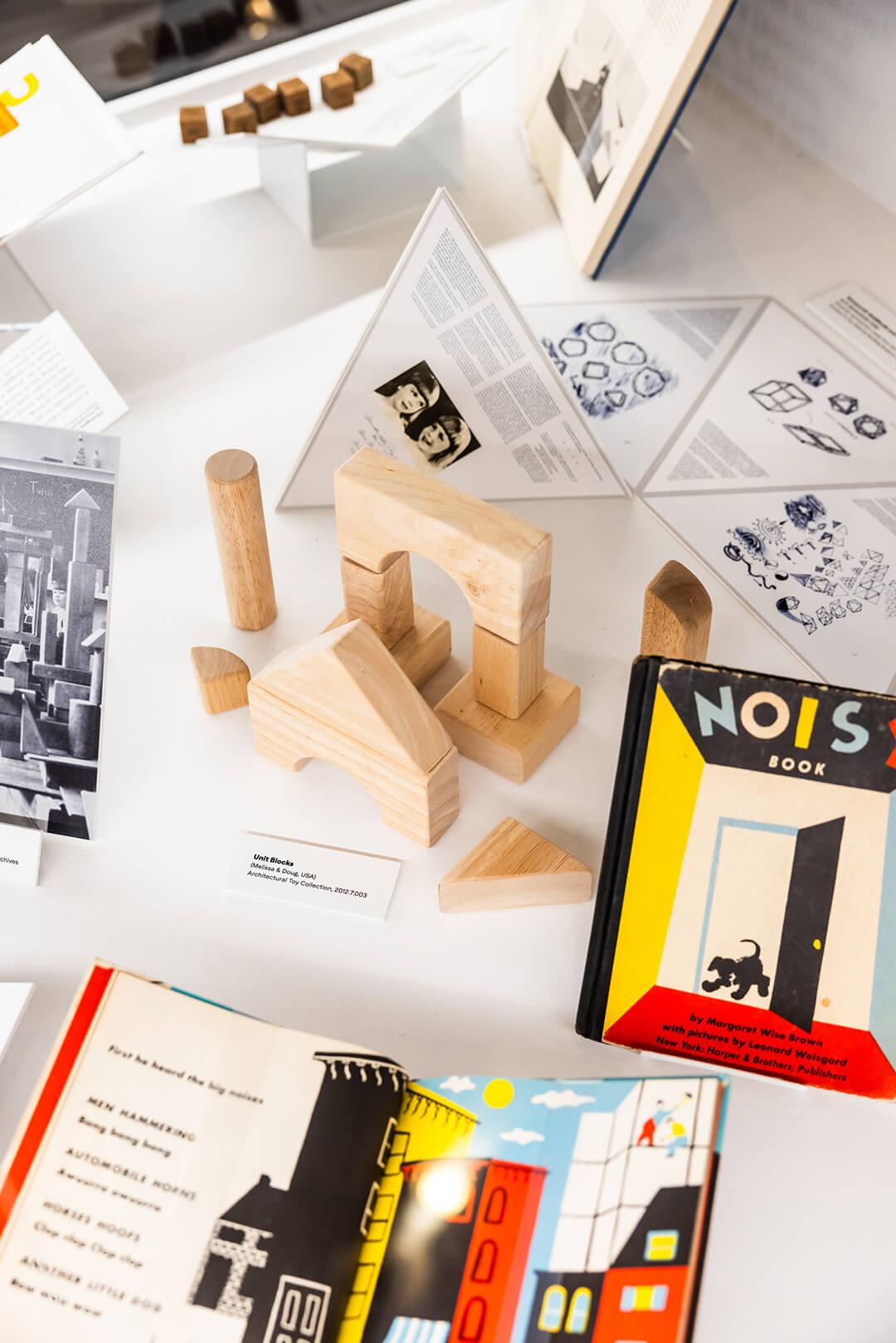 The design exhibition redefines the appeal of children’s literature|Building Stories| National Building Museum| STIRworld